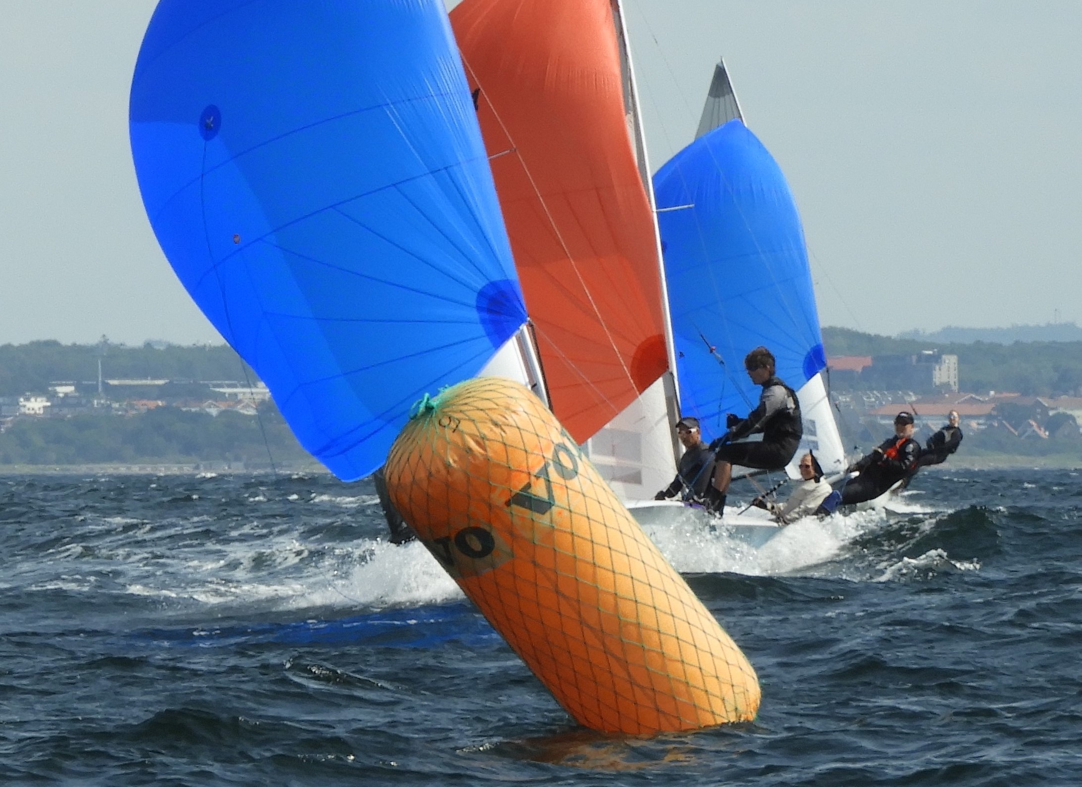 6.Full fart mot sista rundning