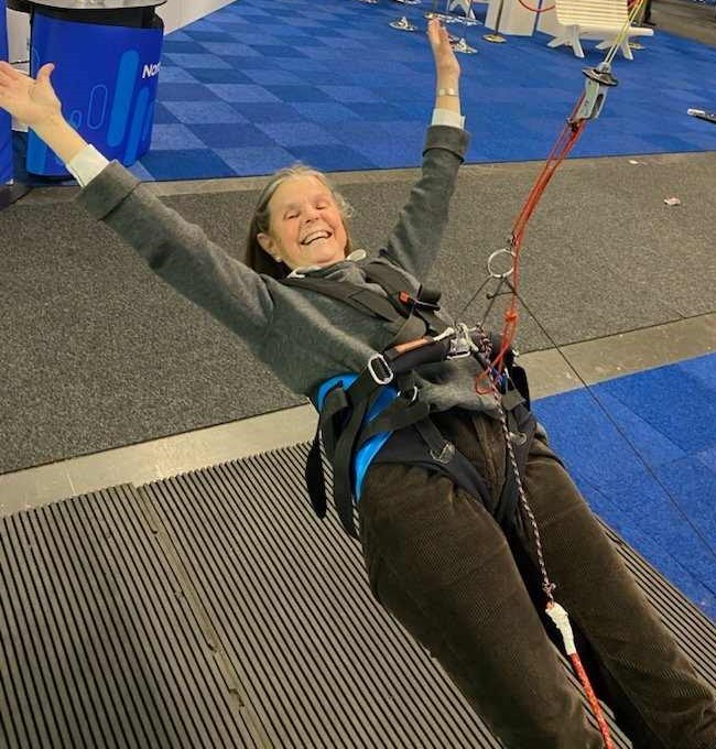 Ann Broberg i trapets 2