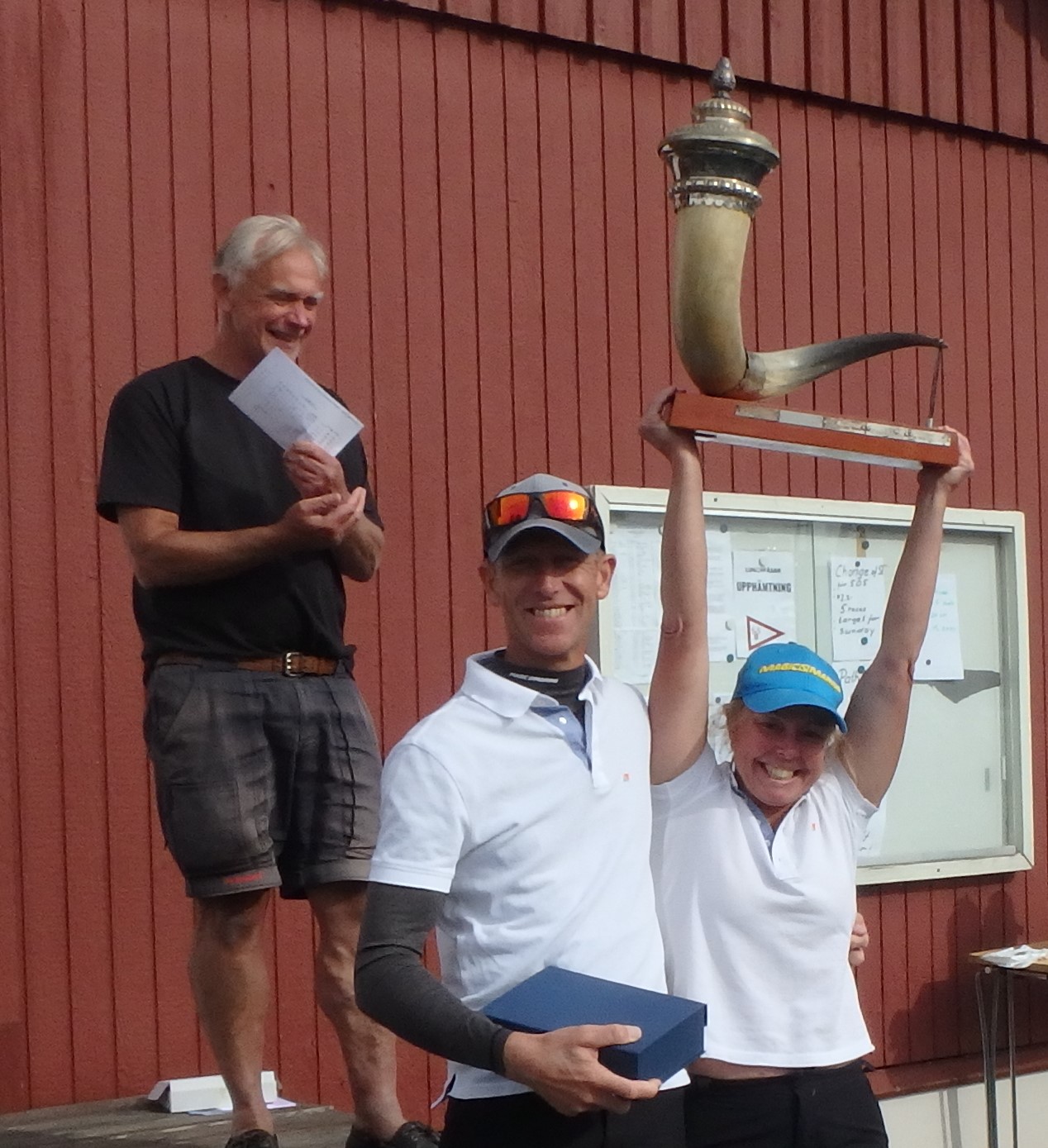 Hornet r vrt - Malin och Johan